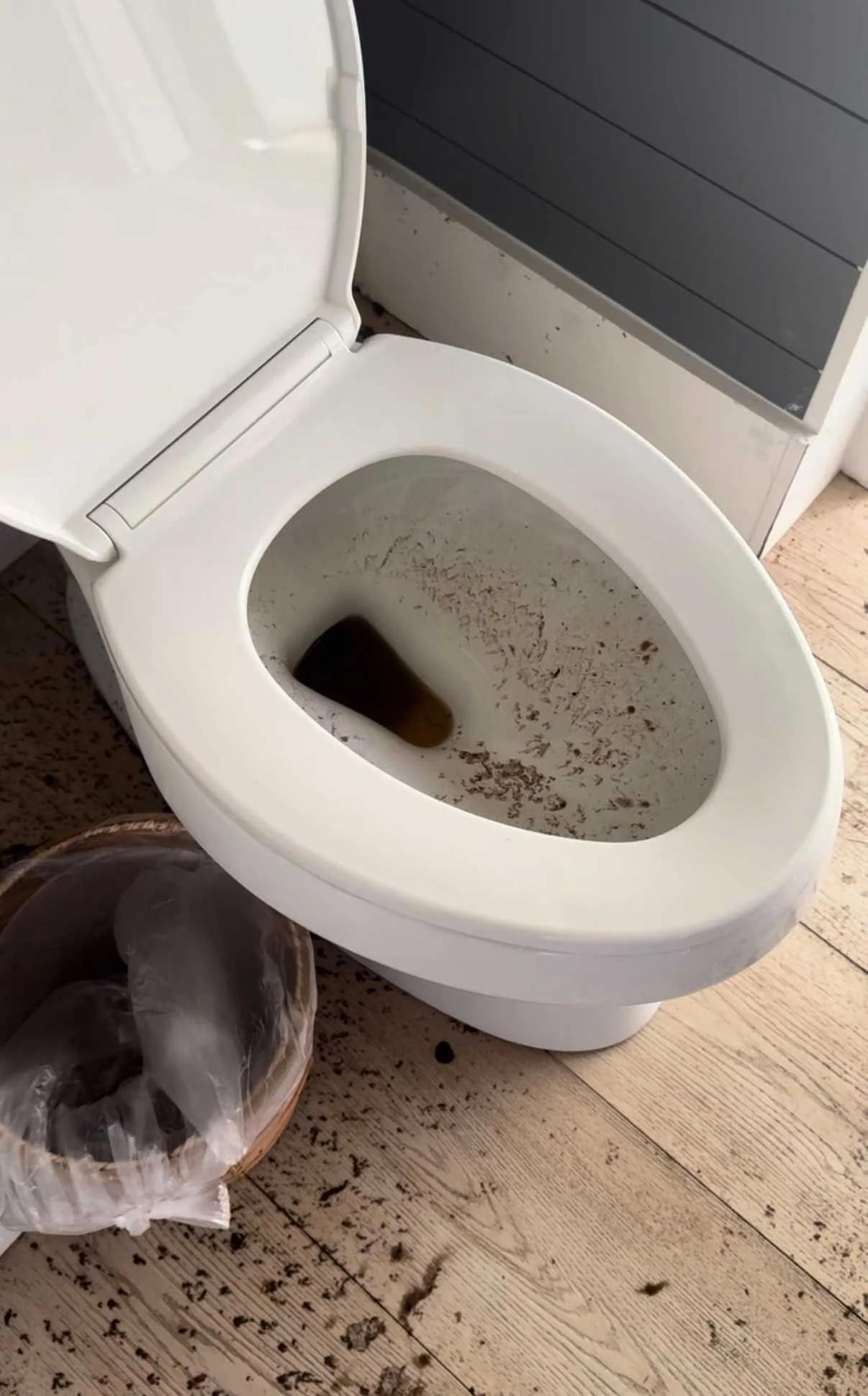 What To Do In The First 24 Hours After A Pipe Bursts And Floods Your Home 3 Water Damage Restoration